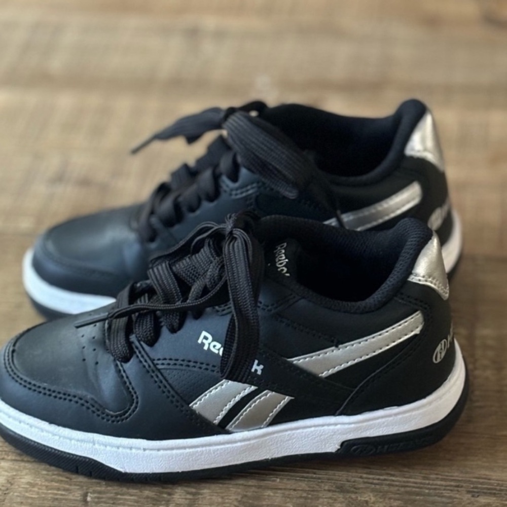 Heelys Reebok 13 Rollerskate Sneakers. Black | White. NWOT Wheeled | Skater